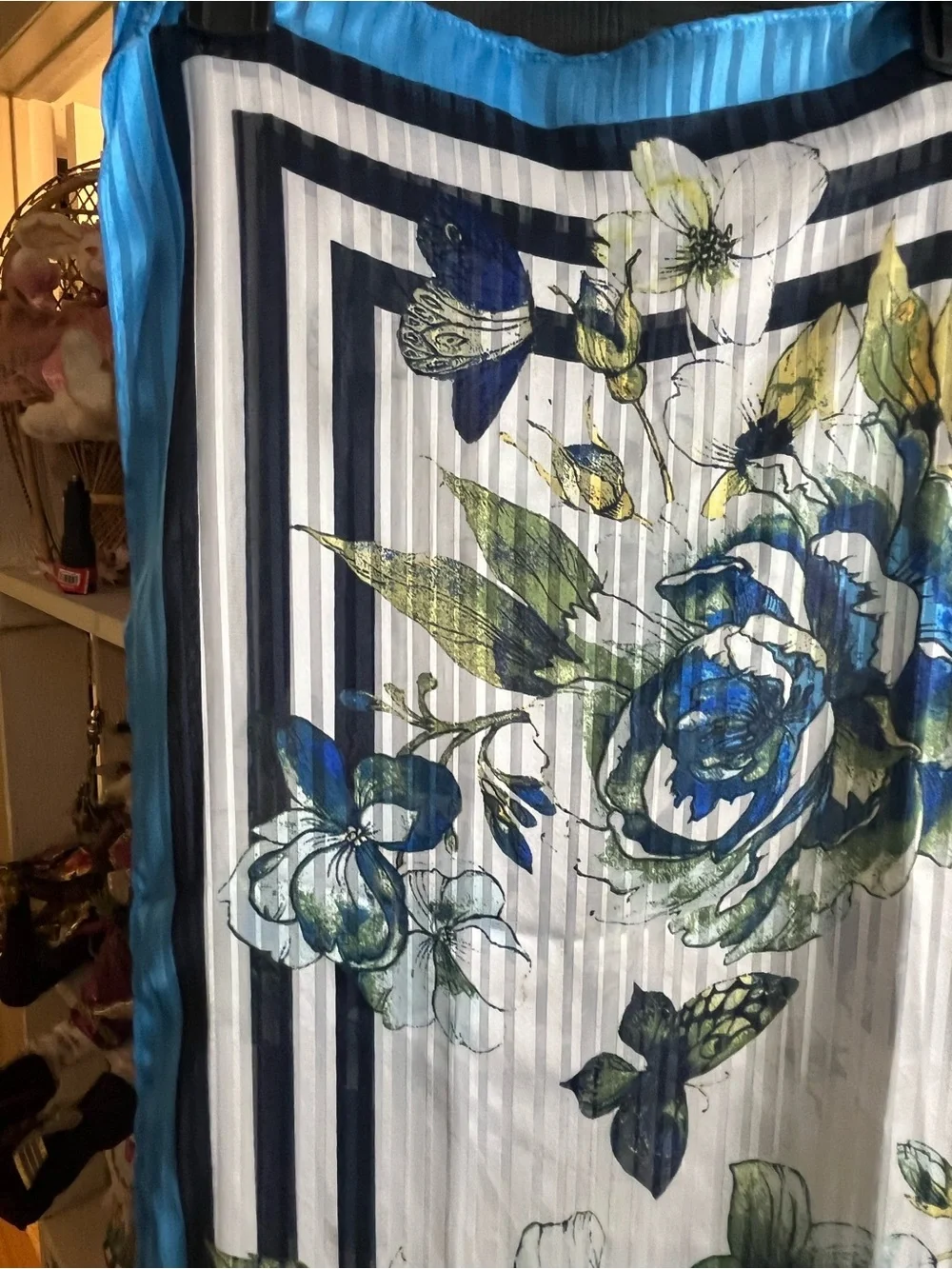 N/A beautiful scarf